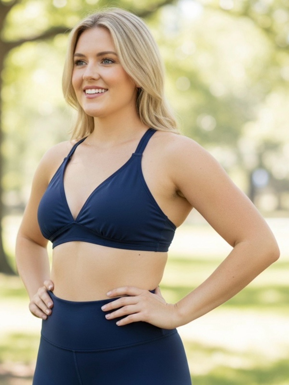 Athleta Fully Focused Navy Strappy Crisscross Back Sports Bra Medium